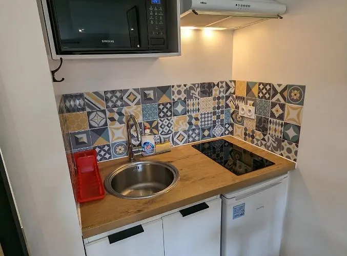 Studio Meuble Tres Agreable